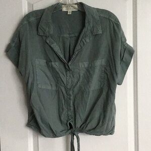 Cloth & Stone Top, short sleeved, size M